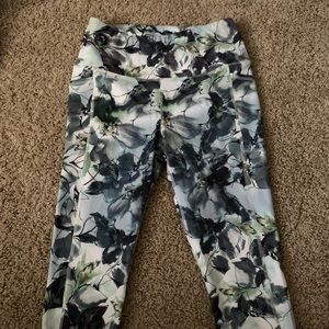 Floral Capri Workout Leggings